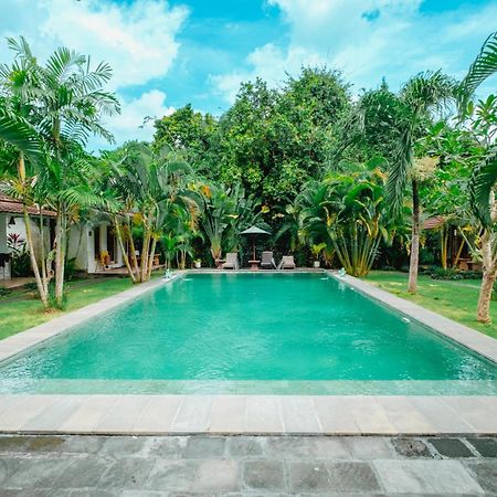 Agung Wiwin Homestay & Restaurant Mengwi Exterior foto
