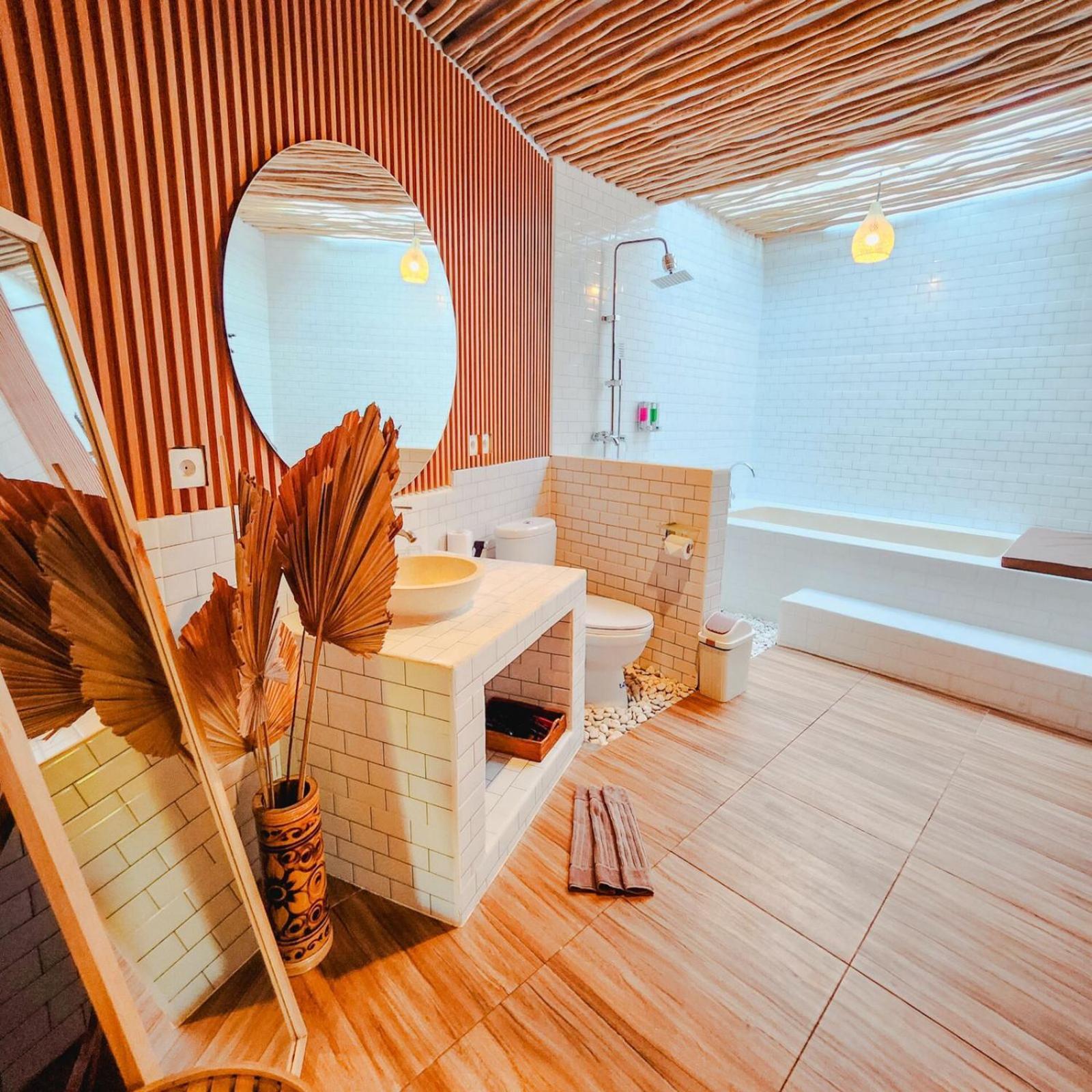 Agung Wiwin Homestay & Restaurant Mengwi Exterior foto